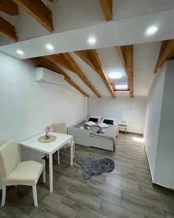 Royal City Apartments Šibenik Exterior foto